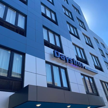 Days Inn By Wyndham Bronx Nyc Nova Iorque Exterior foto