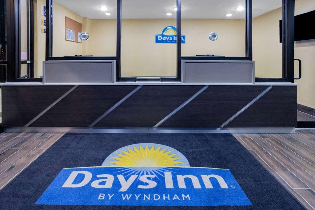 Days Inn By Wyndham Bronx Nyc Nova Iorque Exterior foto